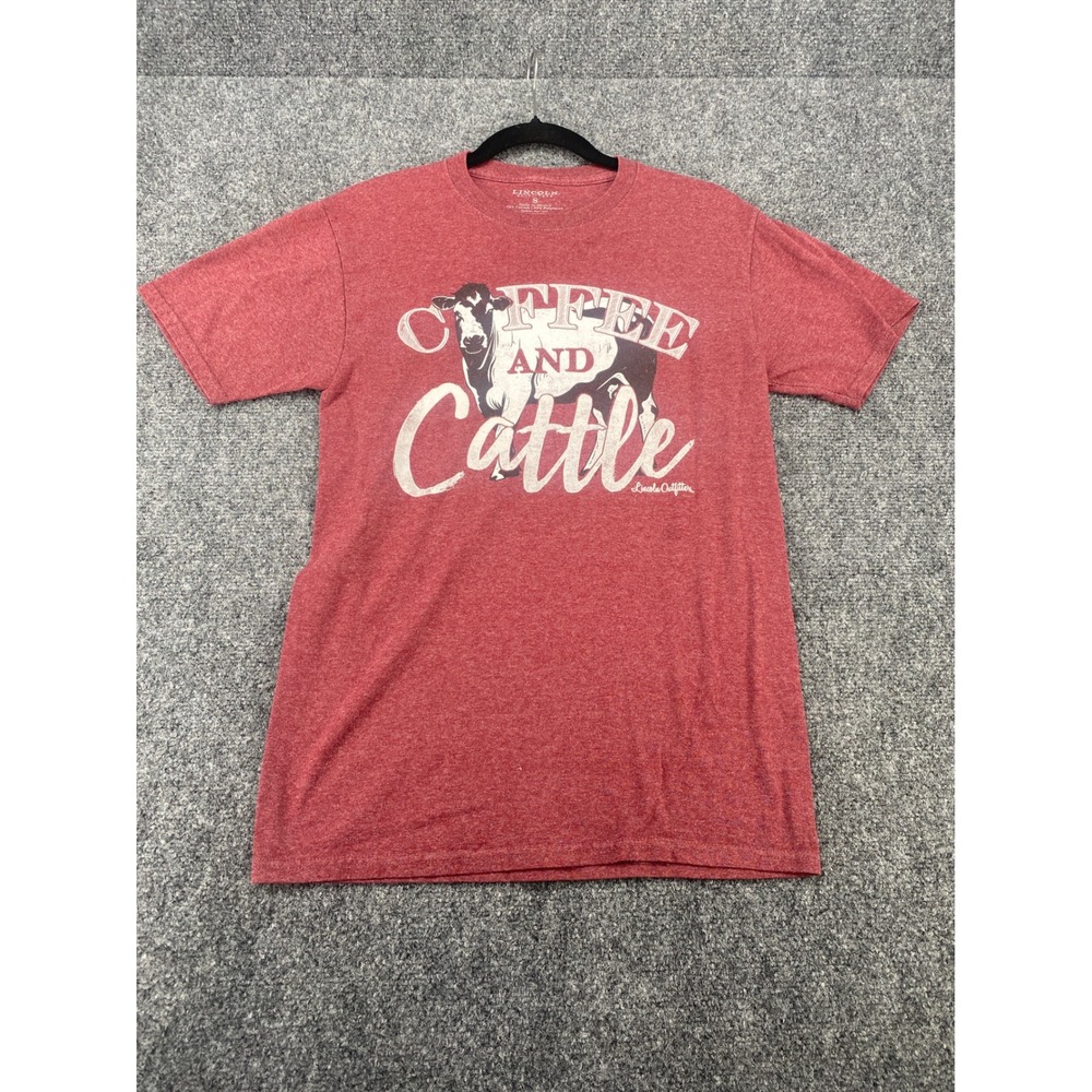 Lincoln Outfitters Coffee and Cattle Graphic T-Shirt Mens Small Red Cow Farm Tee